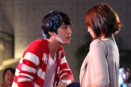 ��12����Ů��Ȼ�Ķ���С�ж�