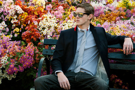 2015��δ����˸�������������