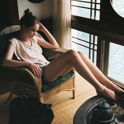 坐姿透露你内在的真实性格 坐姿透露你内在的真实性格