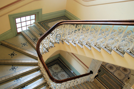 楼梯风水勿大意作怪麻烦多! 楼梯风水勿大意作怪麻烦多!