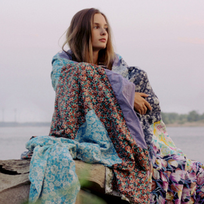 ����Է��İ����ȶ����ж�ߣ�