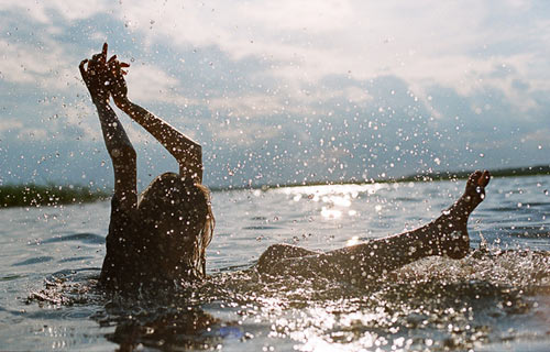 双击在新窗口按原始大小查看 蒙在鼓里?Ta是否背叛你