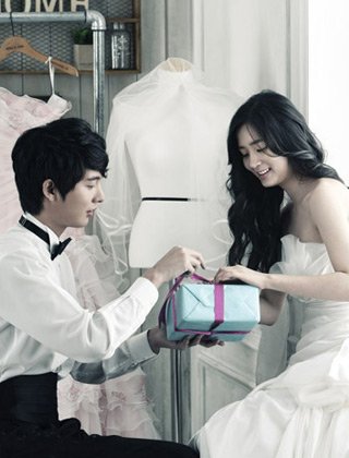 ����˭������������