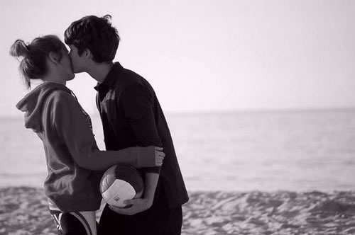 爱情是一个精心设计的谎言