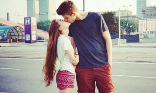 发誓只爱“碎钻男”的星座女