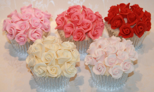 圣诞节浪漫指数爆灯的星座男