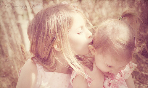 不想孩子孤单而生二胎的星女